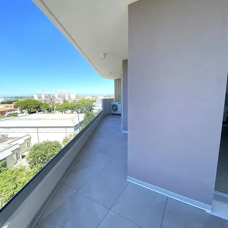 Apartment Light Palace 8 - Immobiliare Living Lido di Jesolo