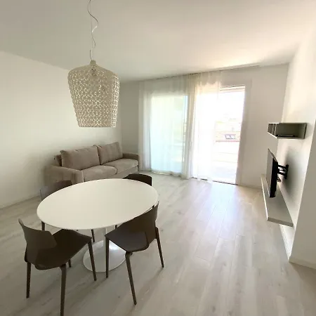 Light Palace 8 - Immobiliare Living Apartment *
