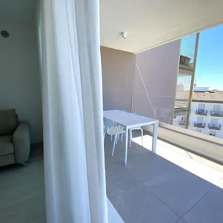 Apartment Light Palace 8 - Immobiliare Living